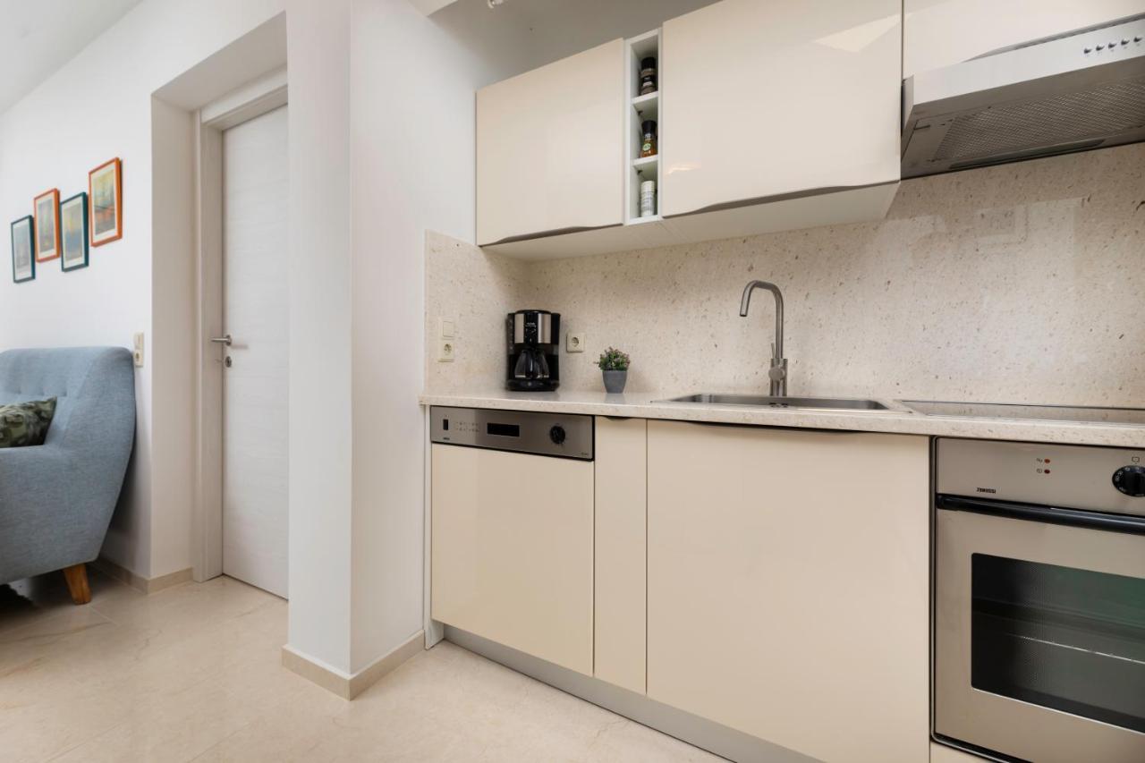 Apartman "Ela" ニヴィーチェ エクステリア 写真