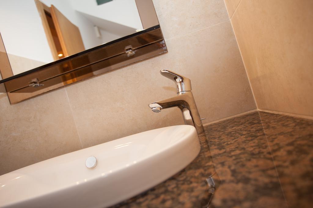 Apartman "Ela" ニヴィーチェ エクステリア 写真